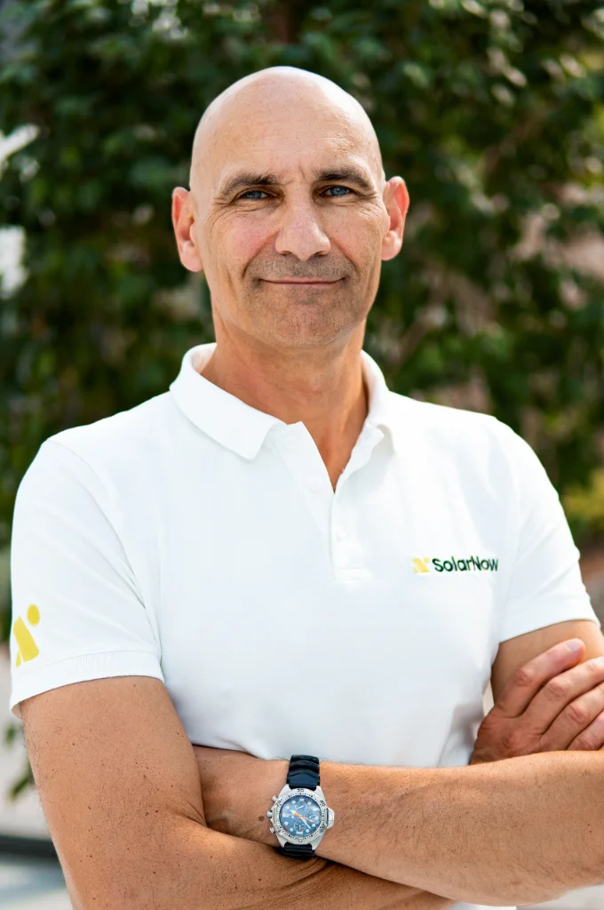 SolarNow Mitarbeiter Georg Demeter Kundeberatung