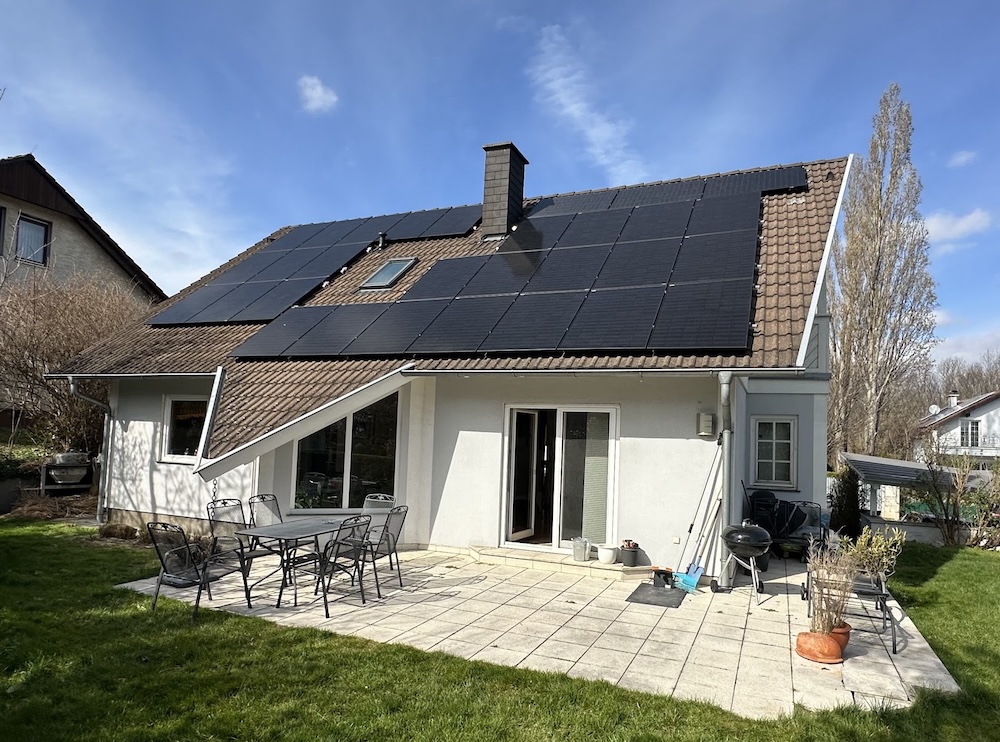 Photovoltaik Anlage Schrägdach Ziegeldach Solaranlage SolarNow