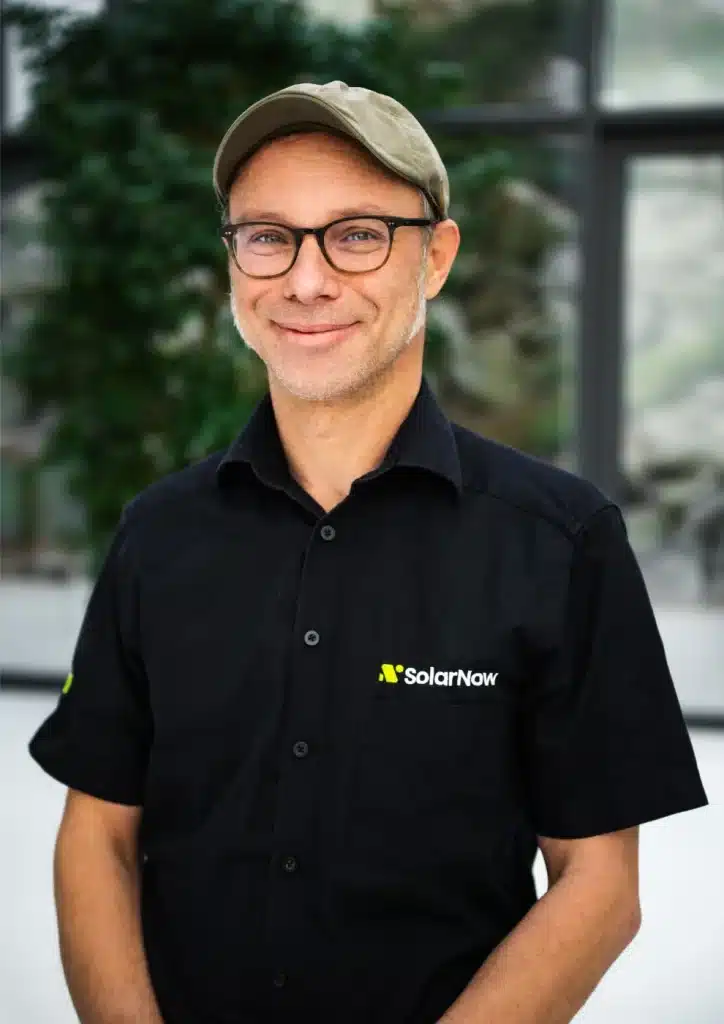 Stefan Zöschg von SolarNow ist als Projektleiter und Planer für die technische Konzeption und reibungslose Umsetzung Ihrer PV-Anlage zuständig, präsentiert von SolarNow